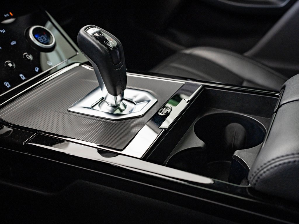 Used 2023 Land Rover Range Rover Evoque R-Dynamic SE image 37