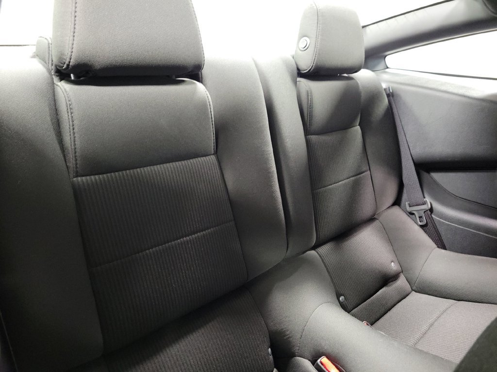 Used 2014 Ford Mustang Coupe RWD image 31