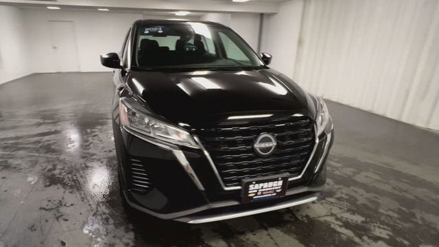 Used 2024 Nissan Kicks S FWD image 3
