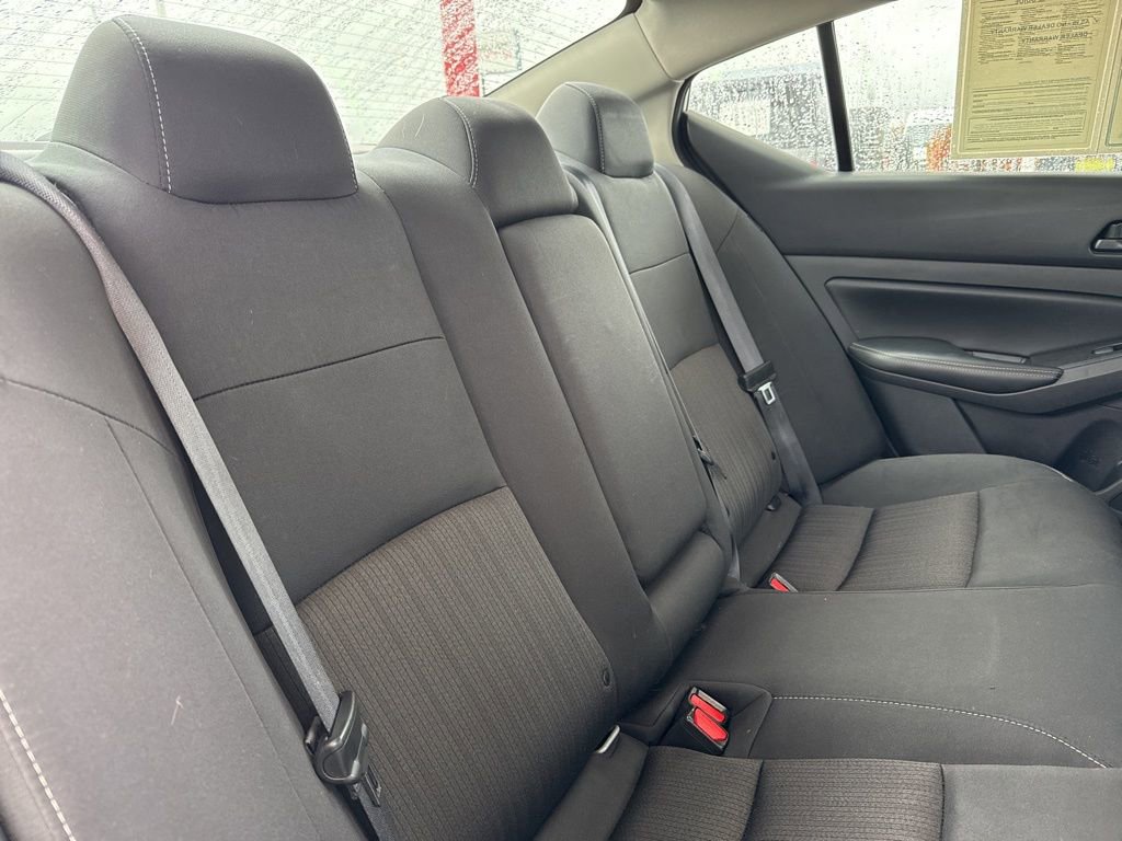 Used 2024 Nissan Altima 2.5 SV image 24