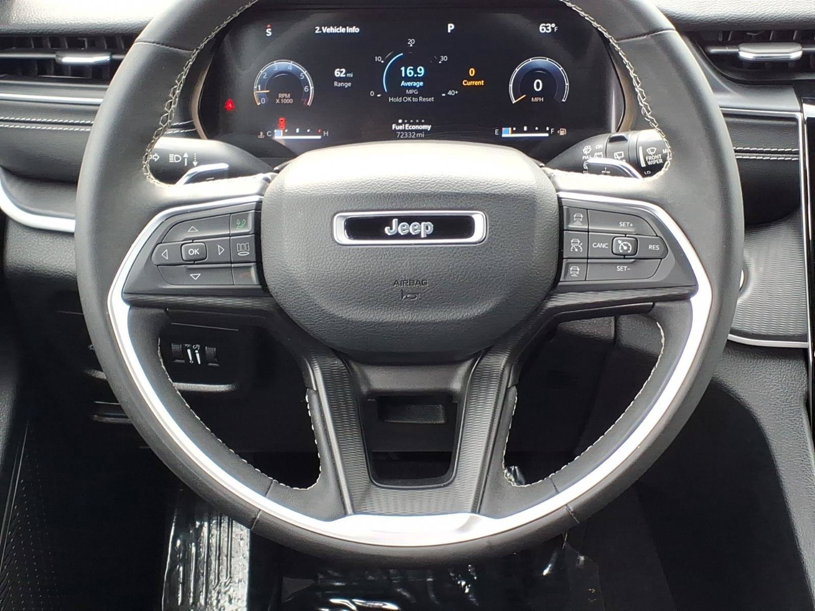 Used 2023 Jeep Grand Cherokee Altitude AWD/4WD image 14