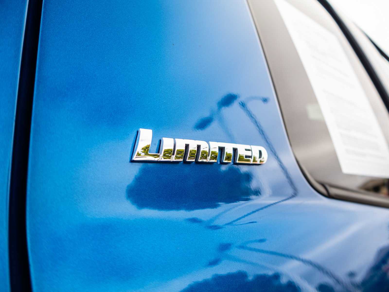 Used 2016 Toyota Tundra Limited w/ Limited Premium Package AWD/4WD image 24