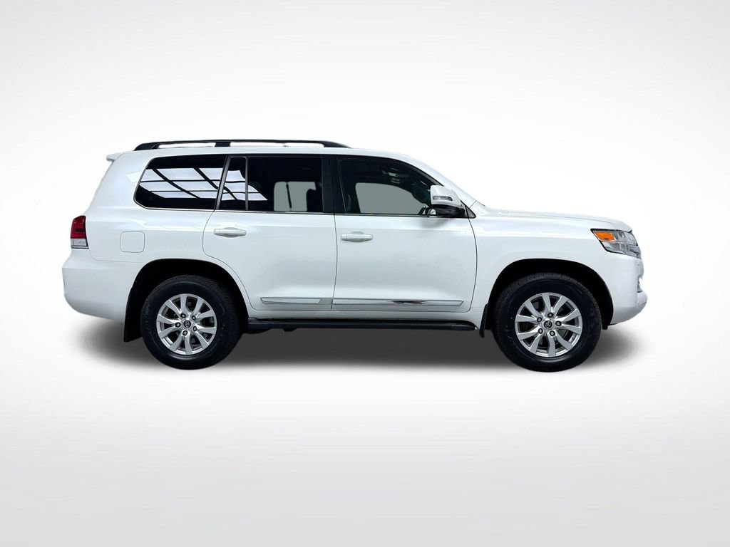 Used 2016 Toyota Land Cruiser AWD/4WD image 2