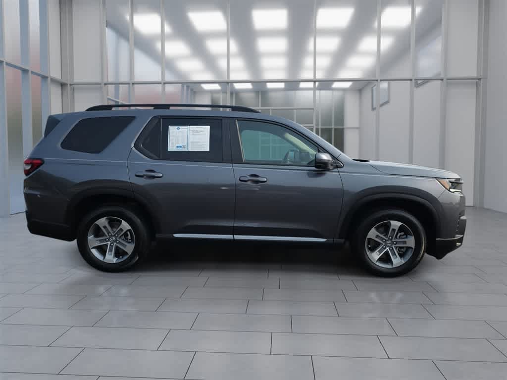 Certified 2026 Honda Pilot EX-L image 2