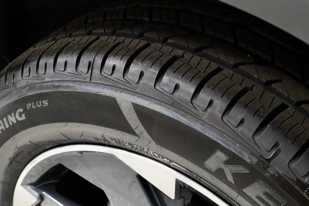 Certified 2024 Nissan Rogue SV image 21