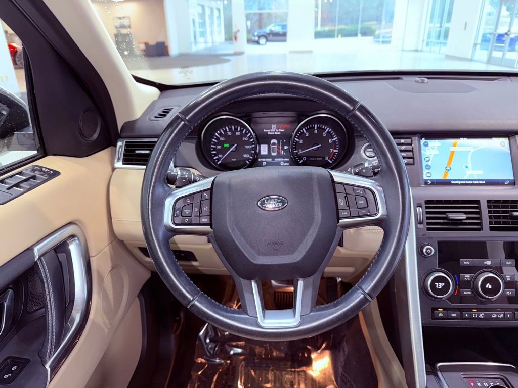 Used 2016 Land Rover Discovery Sport HSE image 19