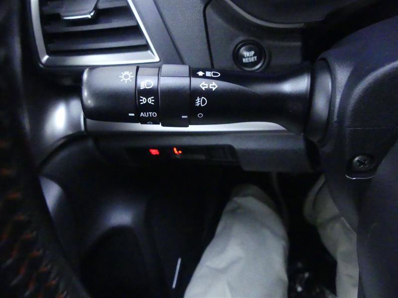 Used 2019 Subaru Crosstrek 2.0i Limited w/ Moonroof Package w/Navigation image 18