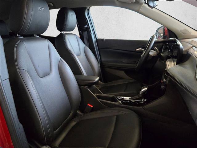 Used 2024 Buick Encore GX Sport Touring FWD image 21