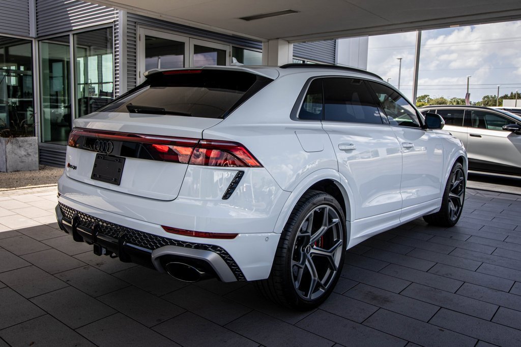 Used 2025 Audi RS Q8 performance image 19