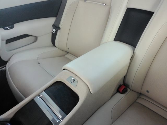 Used 2014 Rolls-Royce Wraith image 27