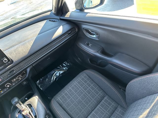 Used 2025 Honda HR-V Sport image 19