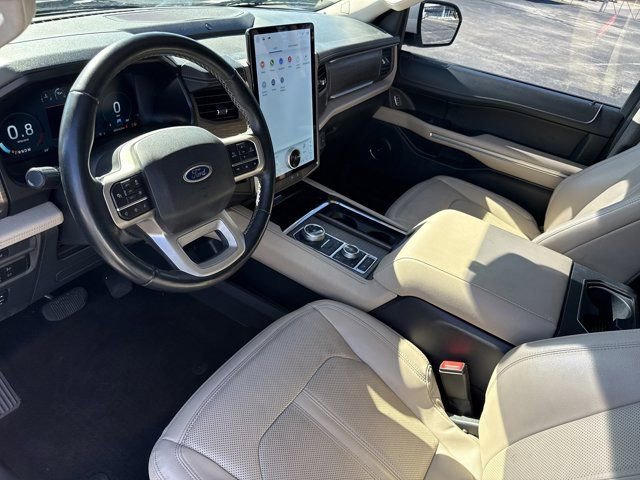 Used 2022 Ford Expedition Max Limited image 9
