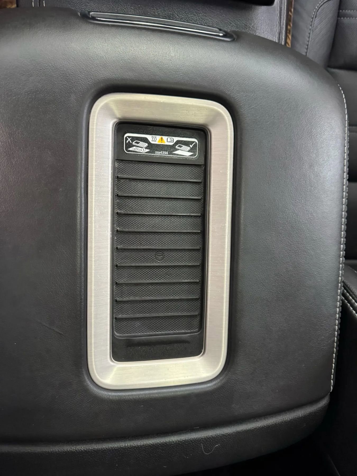 Used 2016 GMC Yukon Denali w/ Enhanced Security Package image 37