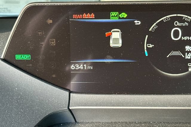 Used 2026 Toyota Prius Plug-In Hybrid FWD image 25