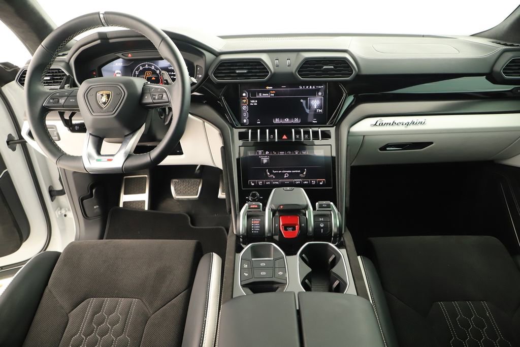 Used 2024 Lamborghini Urus S AWD/4WD image 19