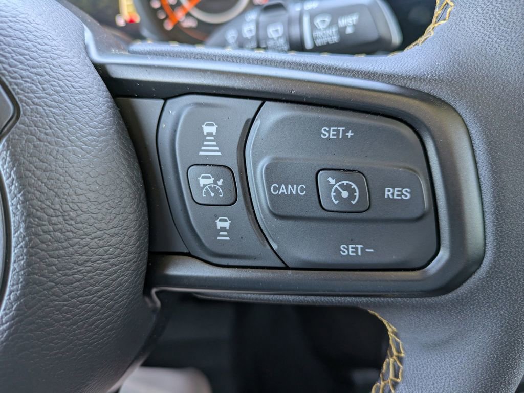 Used 2025 Jeep Wrangler Sport AWD/4WD image 25