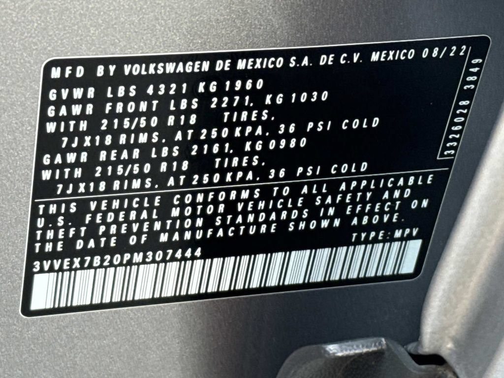 Used 2023 Volkswagen Taos SE w/ Panoramic Sunroof Package FWD image 26