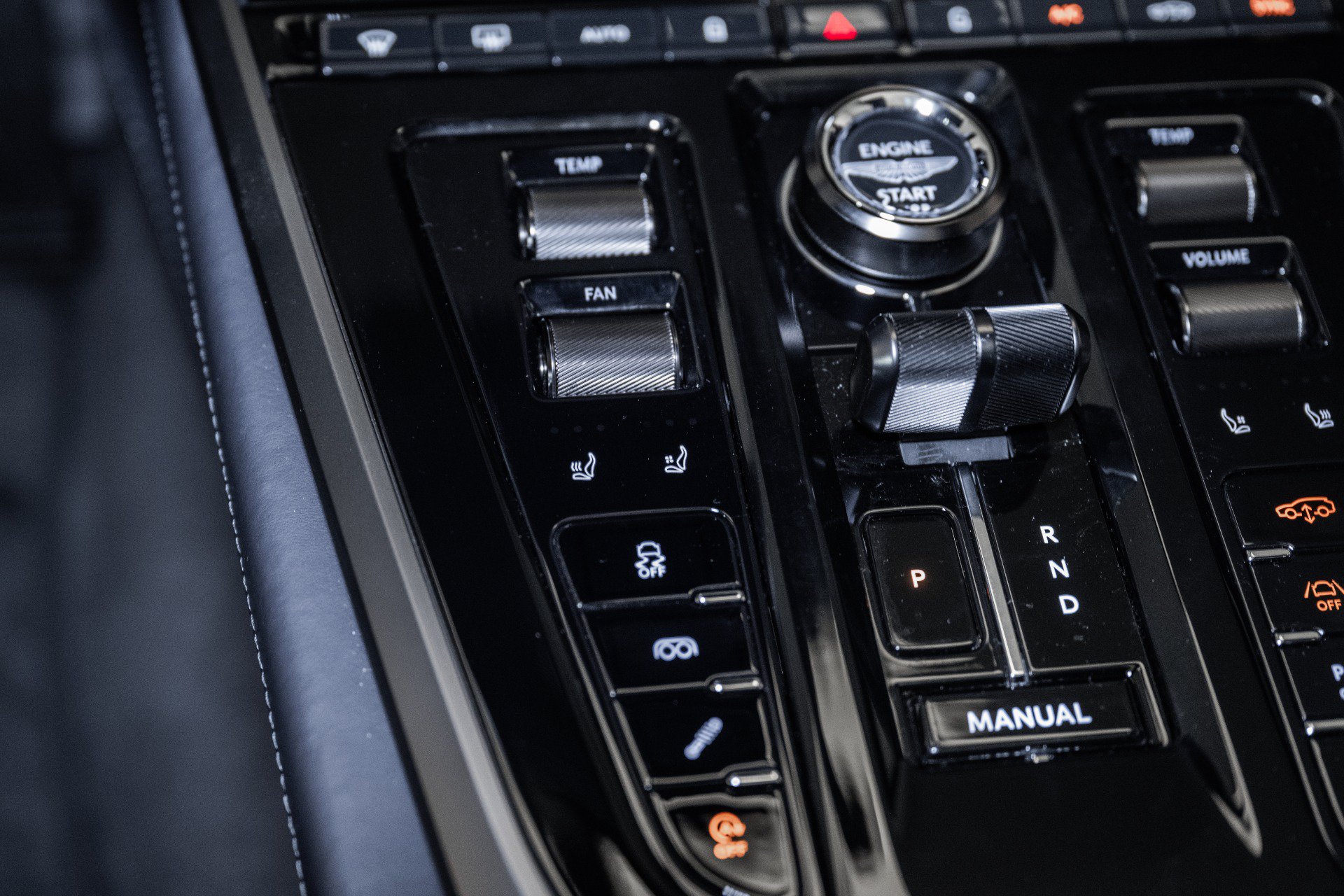 New 2025 Aston Martin DBX 707 AWD/4WD image 40