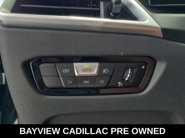 Used 2025 BMW 230i Coupe w/ Convenience Package RWD image 21