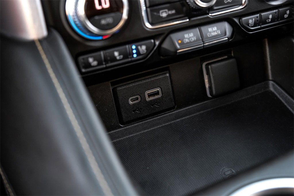 Used 2021 GMC Yukon XL SLT image 25