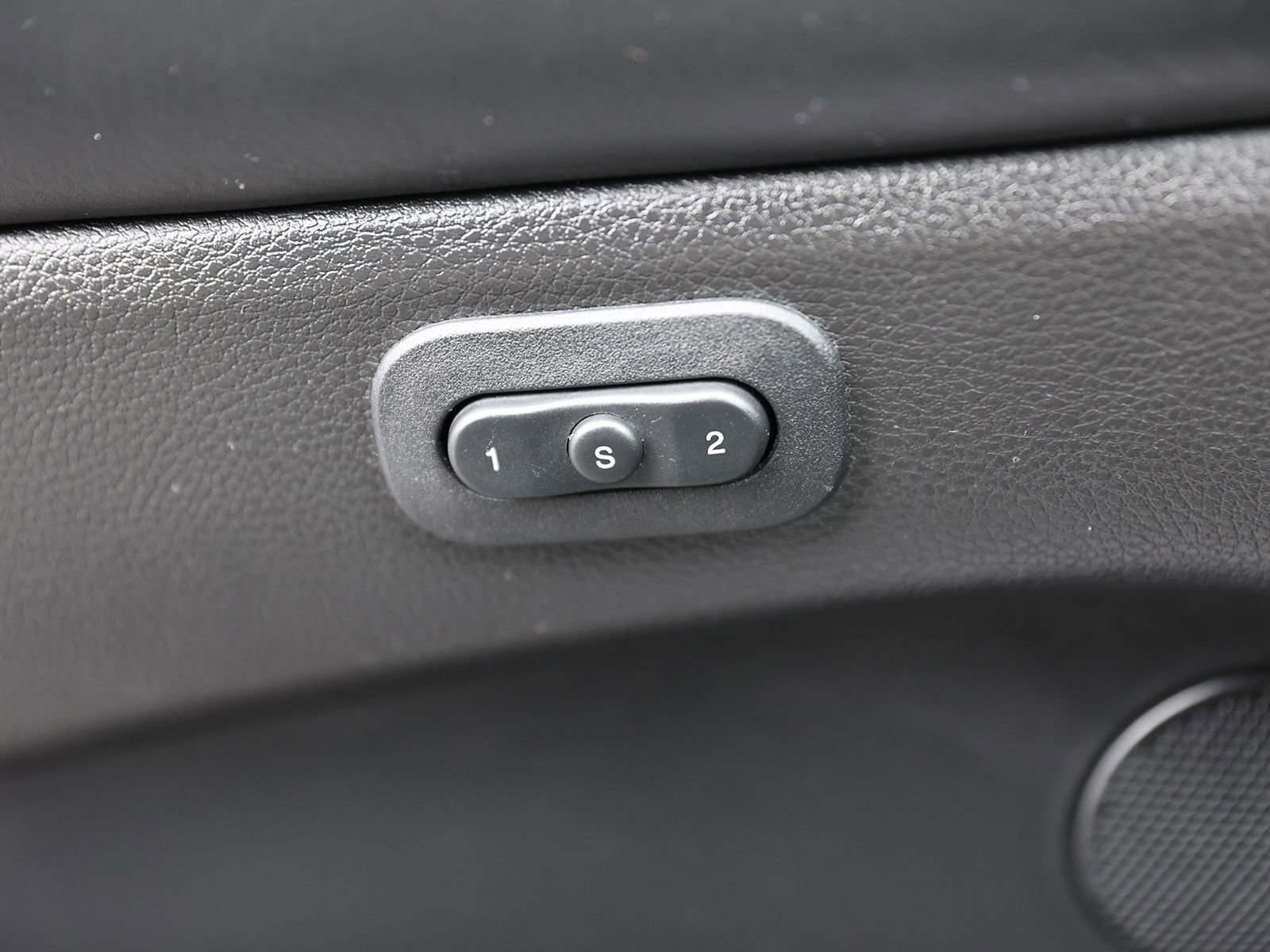 Used 2018 Jeep Grand Cherokee High Altitude image 37