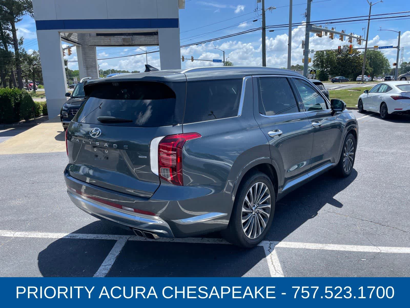 Used 2024 Hyundai Palisade Calligraphy AWD/4WD image 5