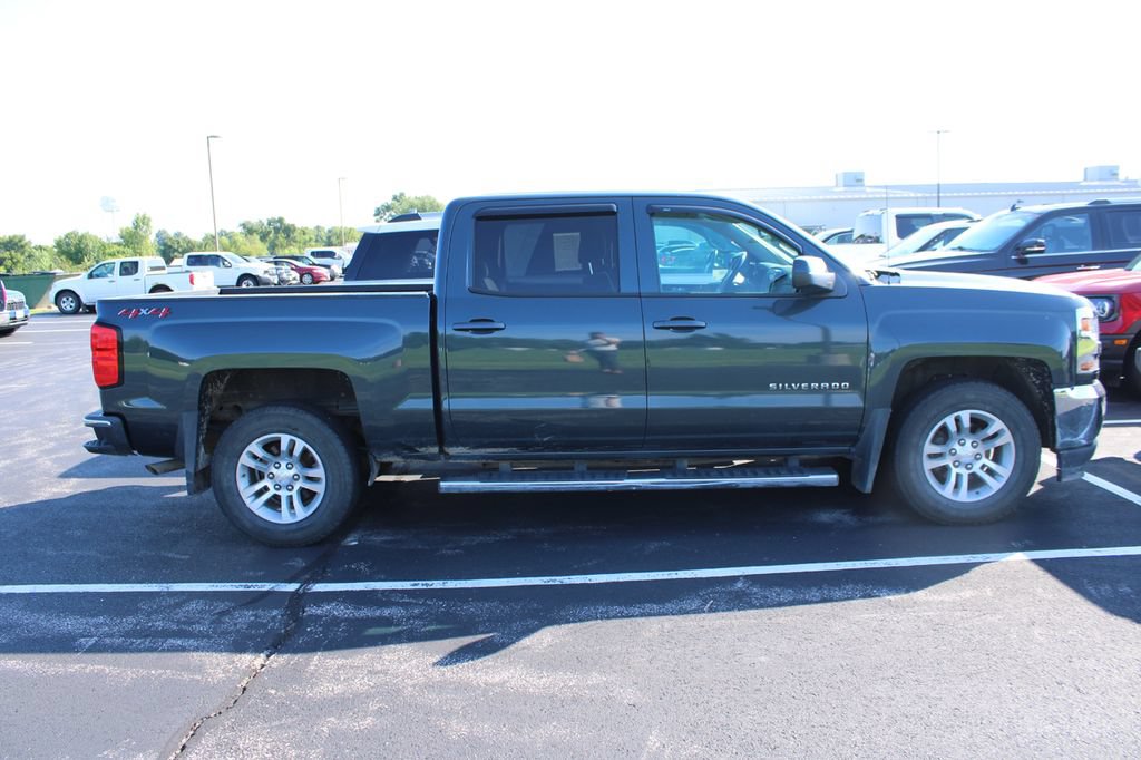 Used 2018 Chevrolet Silverado 1500 LT w/ All Star Edition AWD/4WD image 3