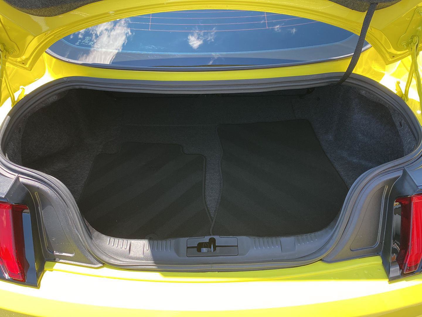 Used 2021 Ford Mustang GT w/ Equipment Group 301A RWD image 23