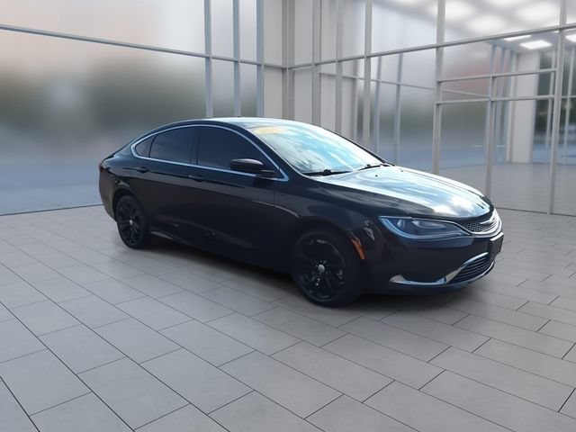 Used 2016 Chrysler 200 Limited w/ Convenience Group FWD image 2