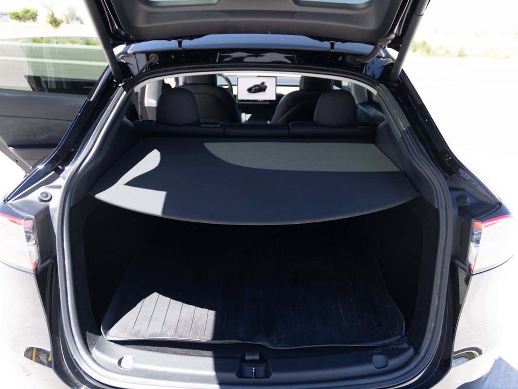 Used 2023 Tesla Model Y Performance AWD/4WD image 18