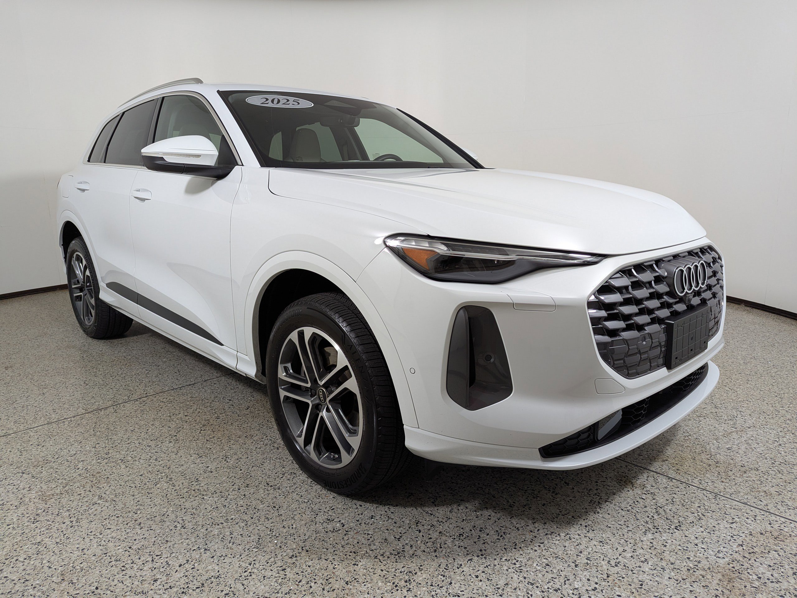 Certified 2025 Audi Q5 Premium Plus w/ Premium Plus