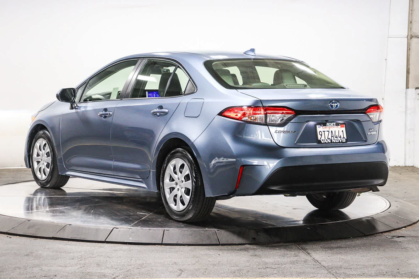 Certified 2023 Toyota Corolla LE FWD image 3