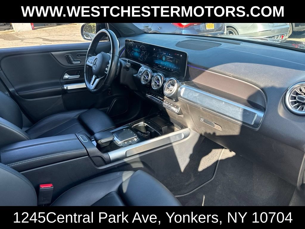 Used 2021 Mercedes-Benz GLB 250 4MATIC w/ Premium Package image 15
