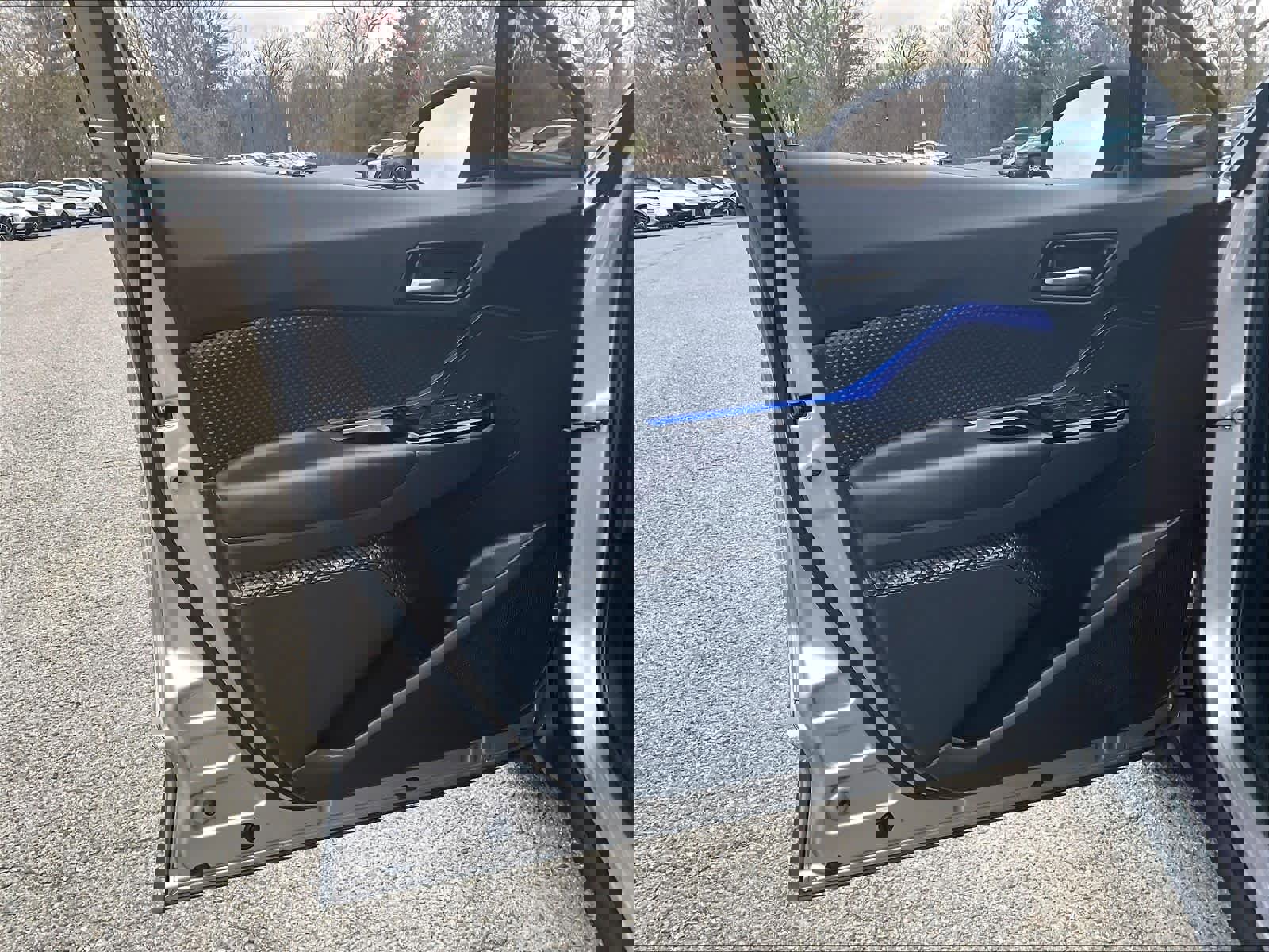 Used 2020 Toyota C-HR XLE FWD image 9