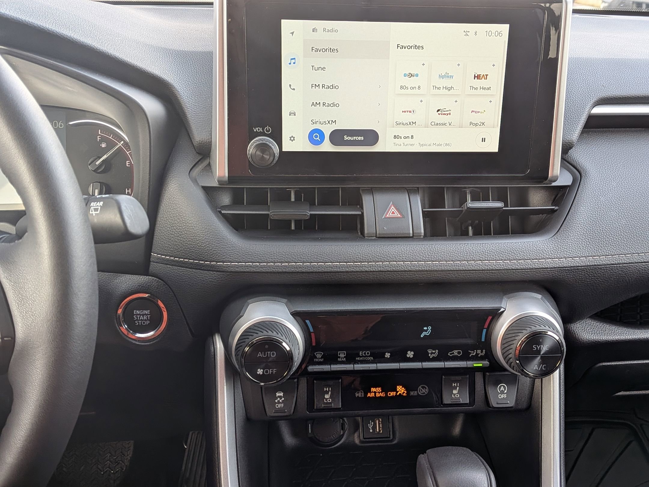 Used 2025 Toyota RAV4 XLE w/ Weather Package image 25