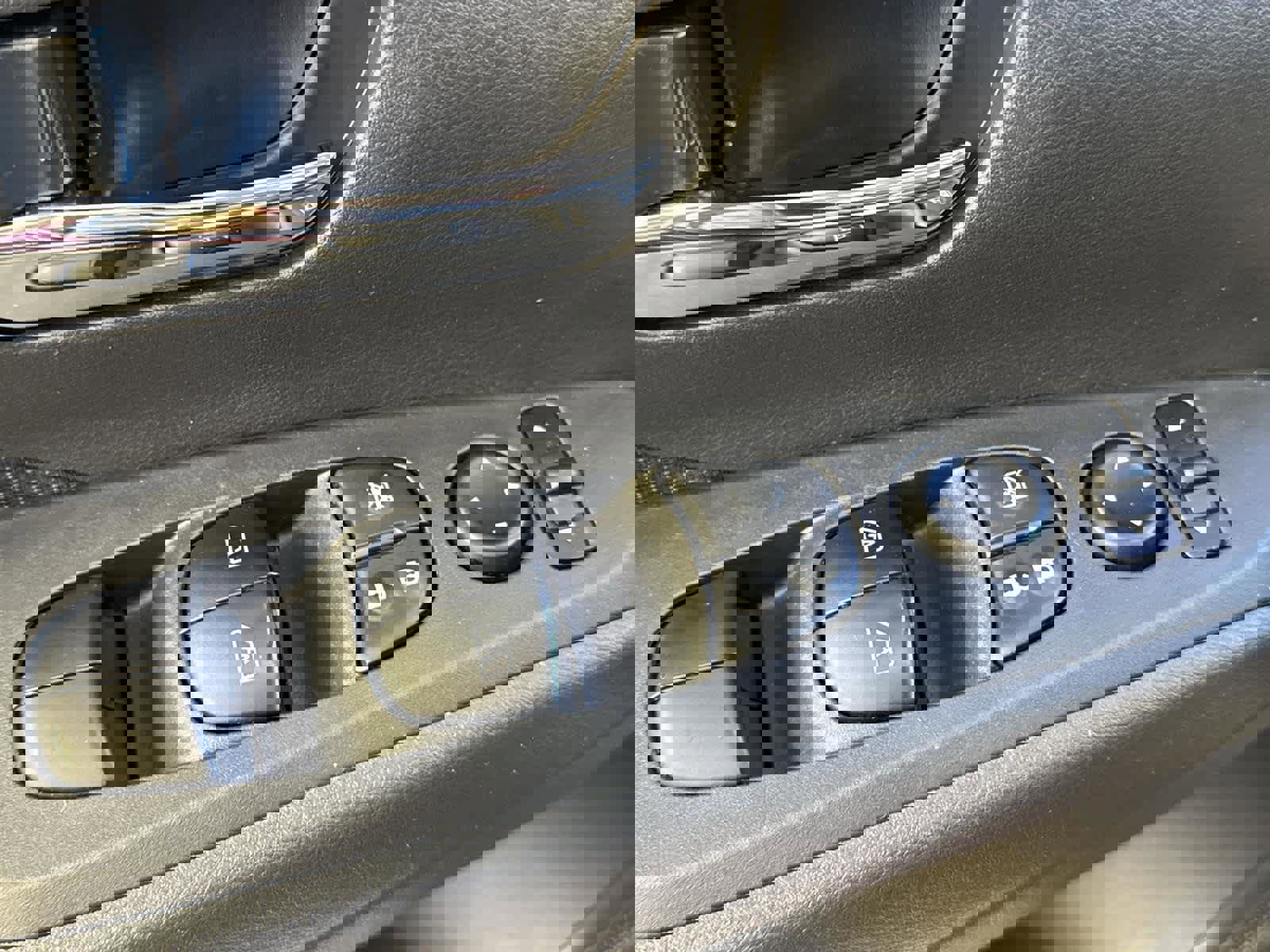 Used 2024 Nissan Kicks SV w/ Interior Electronics Package image 21