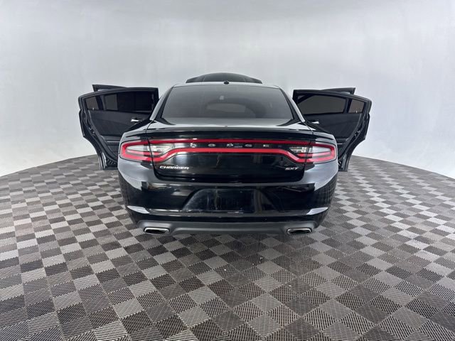 Used 2015 Dodge Charger SXT image 15