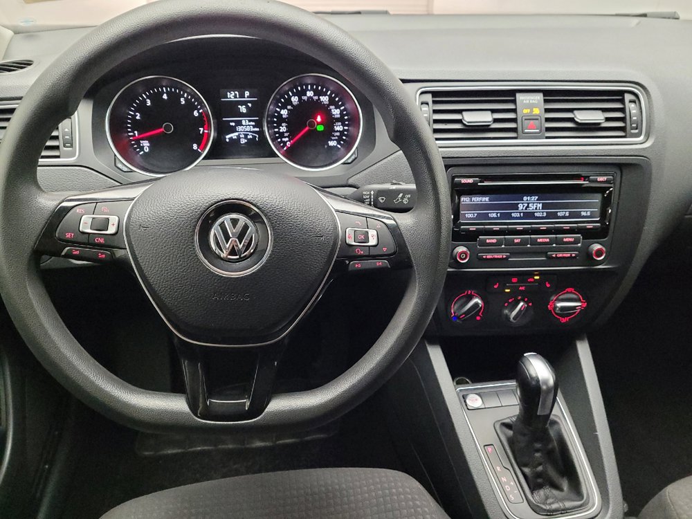 Used 2015 Volkswagen Jetta SE FWD image 22