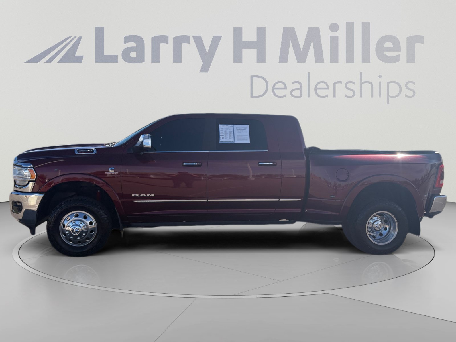 Used 2019 RAM 3500 Limited w/ Max Tow Package AWD/4WD image 3