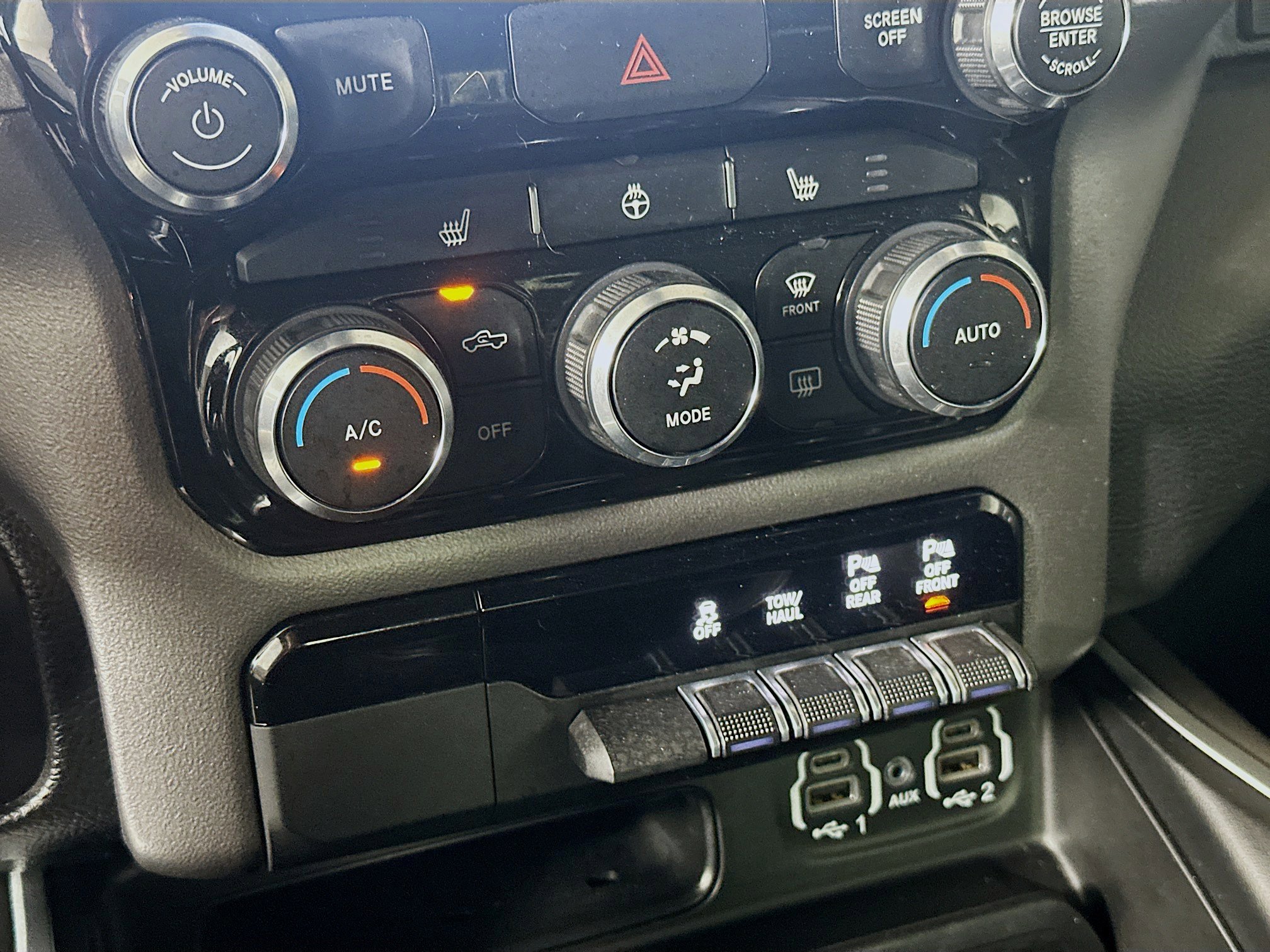 Used 2022 RAM 1500 Big Horn AWD/4WD image 23