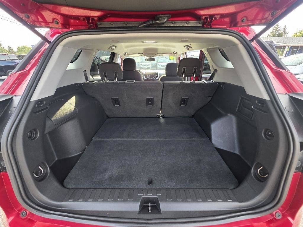 Used 2019 GMC Terrain SLE w/ Driver Convenience Package FWD image 17