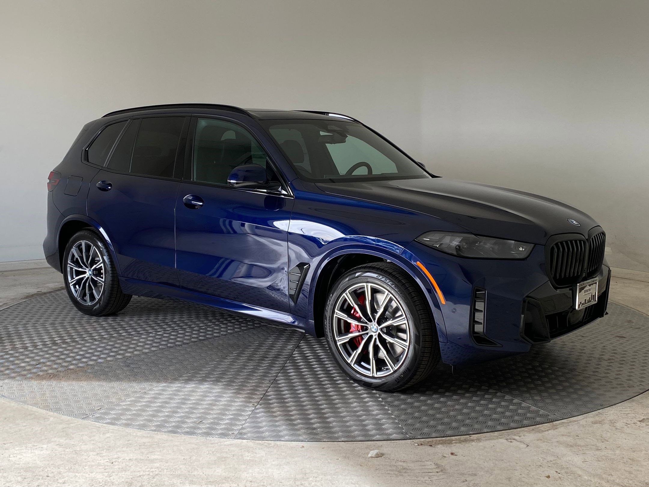 New 2026 BMW X5 xDrive50e w/ Executive Package image 7
