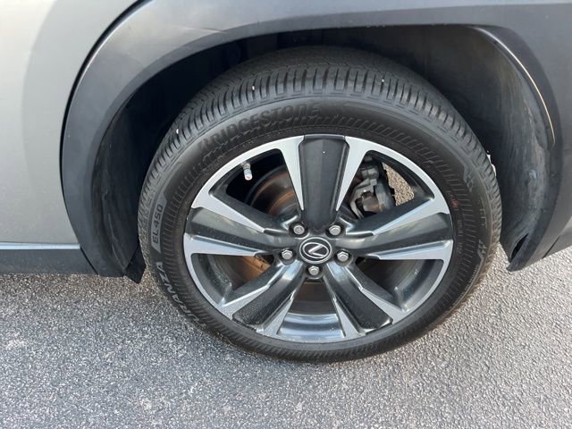 Used 2019 Lexus UX 200 w/ Premium Package image 32