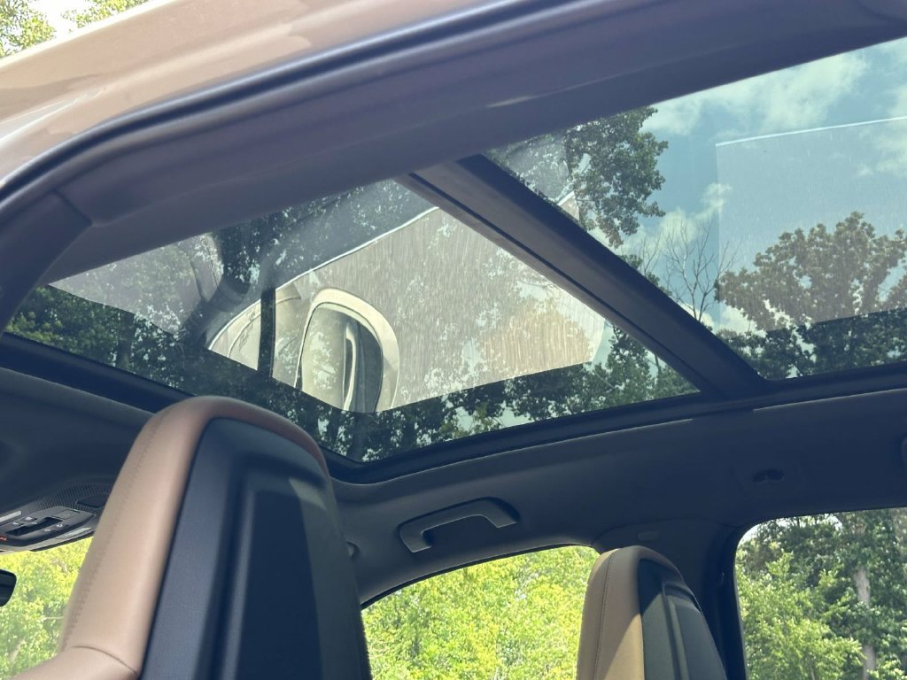 Certified 2025 Porsche Cayenne E-Hybrid AWD/4WD image 16