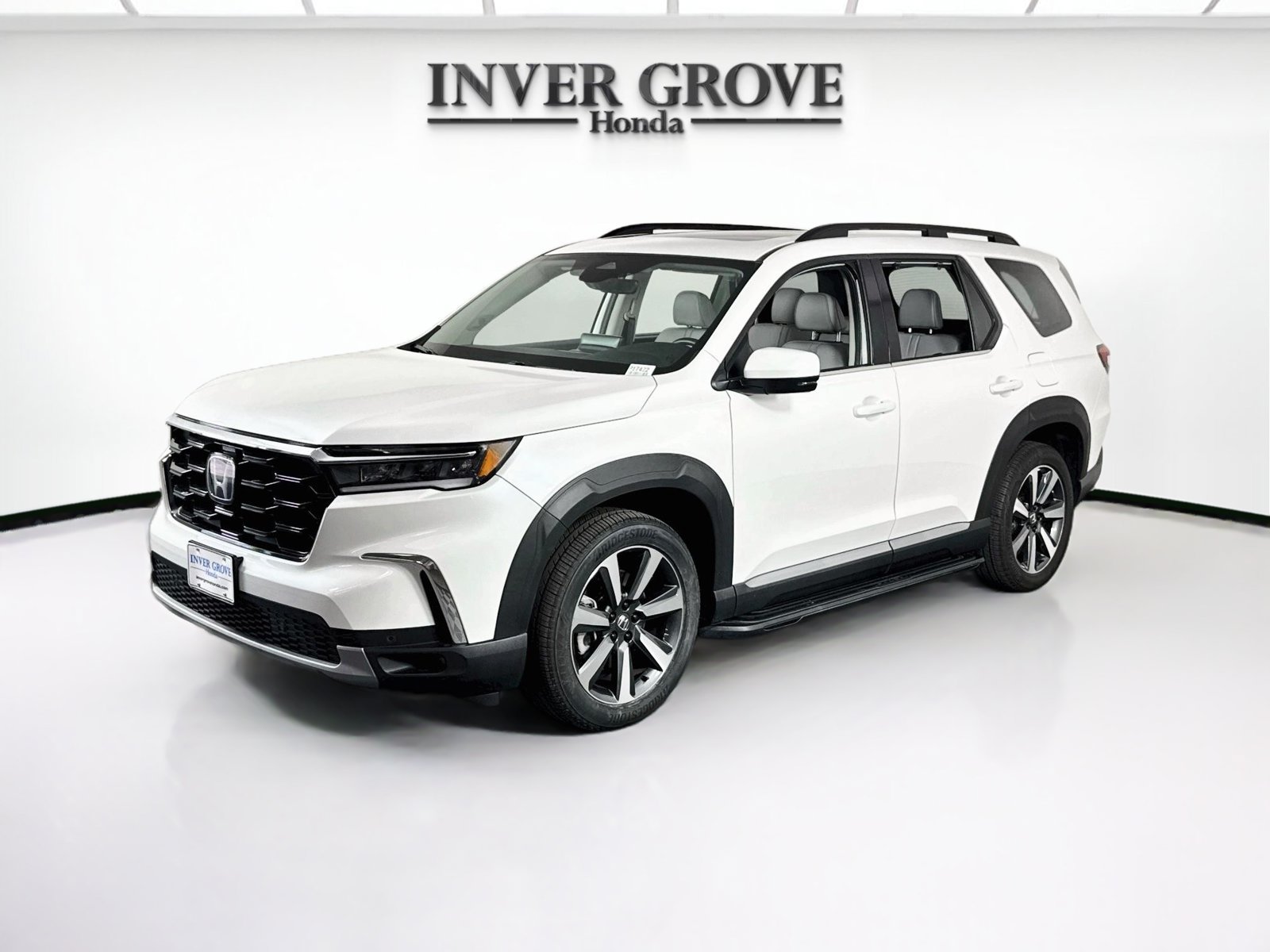 Used 2025 Honda Pilot Touring