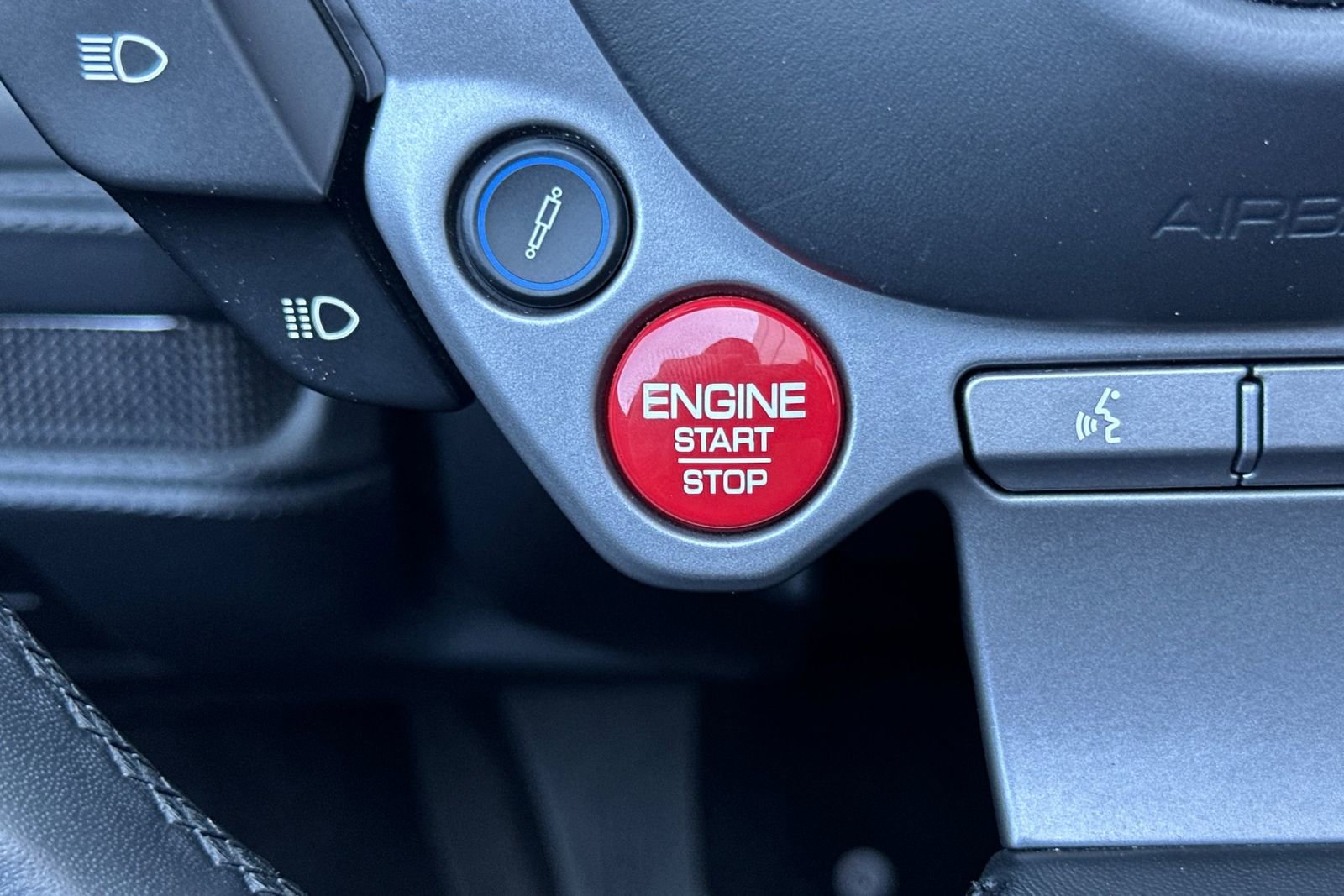 Used 2022 Ferrari F8 Tributo image 28