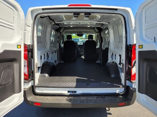 New 2026 Ford Transit 250 Low Roof RWD image 17