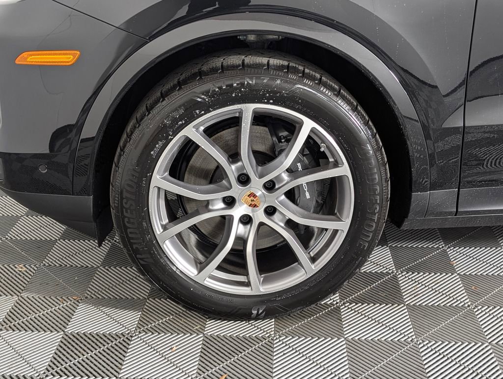 New 2026 Porsche Cayenne Coupe image 12