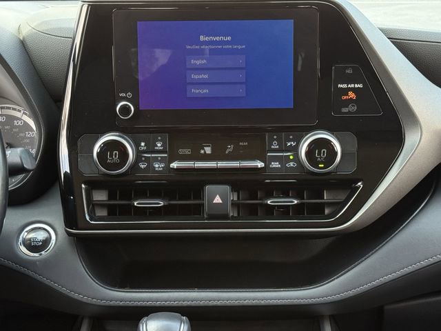Used 2023 Toyota Highlander LE image 17
