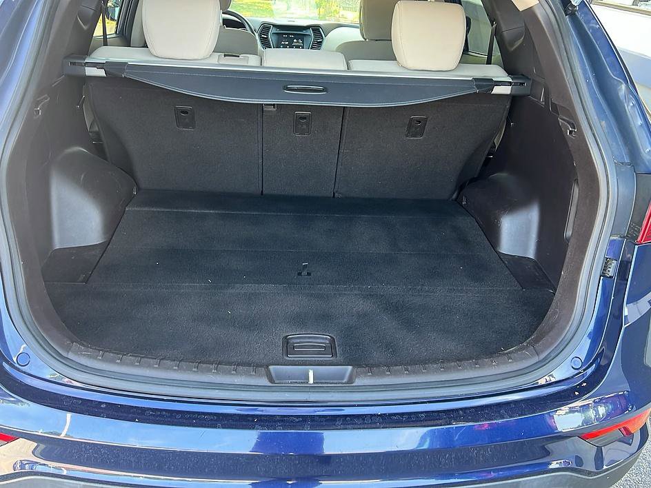 Used 2017 Hyundai Santa Fe Sport FWD image 11